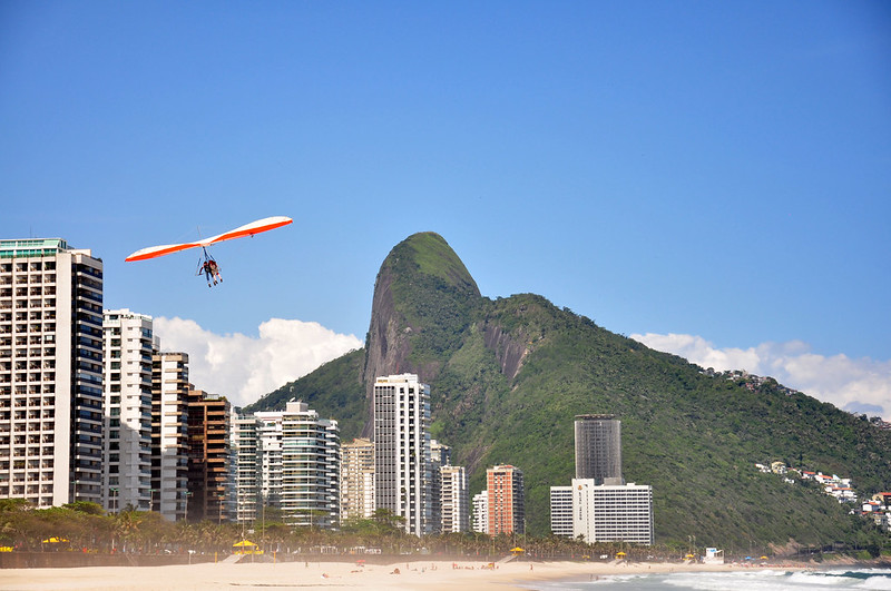 Volo in deltaplano sulla Spiaggia di S&atilde;o Conrado