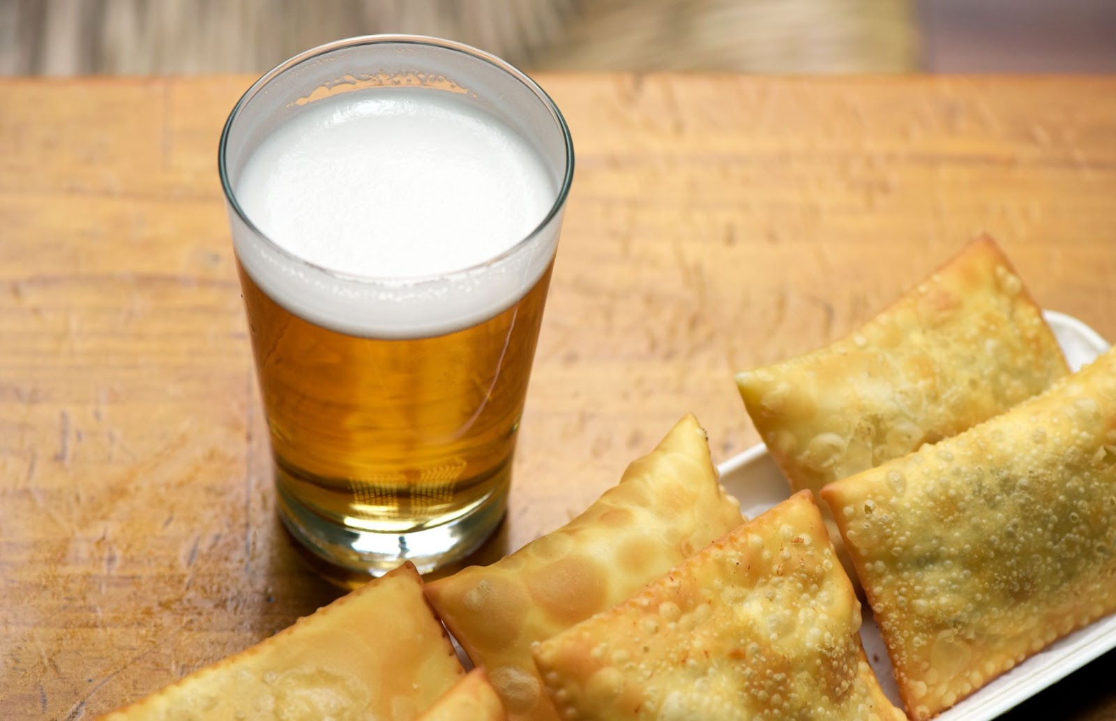 Birra alla spina e pastel